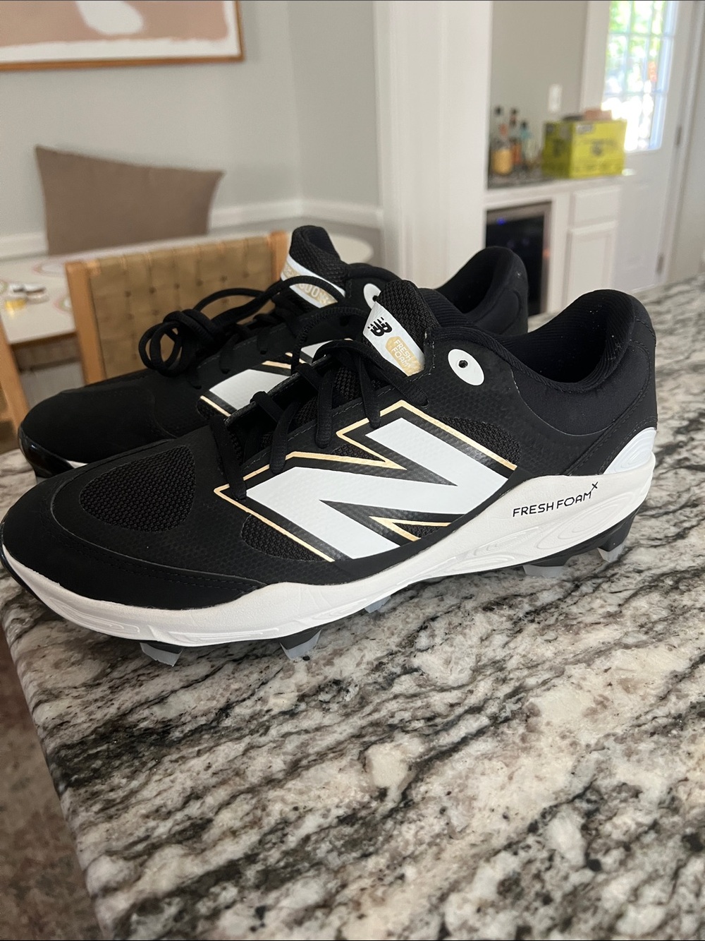 New Balance men’s fresh foam X 3000v7 Black White & Gold Fresh Foam Cleats